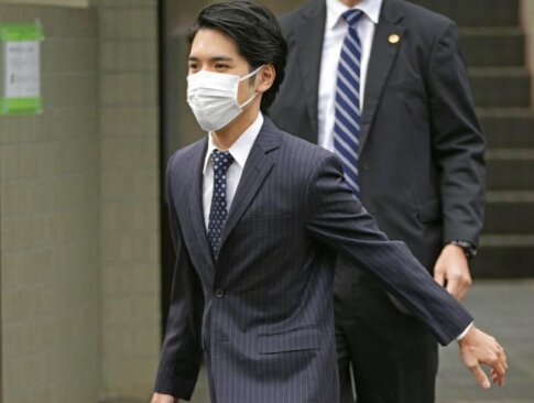 小室圭さん年棒3800万円 俺は圭を信じてたよ